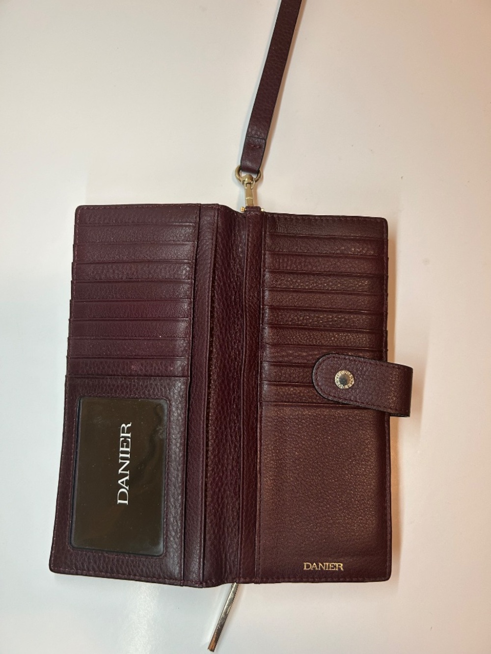 Danier Women’s Leather Long Wallet Multi ID Card Holder Clutch Purse Burgundy - Picture 3 of 13